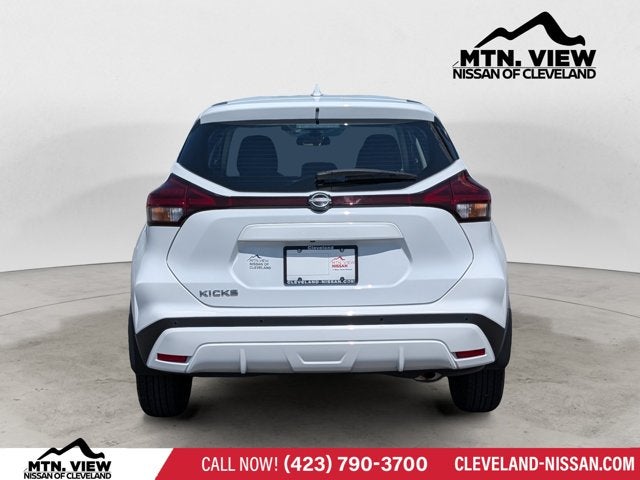 2024 Nissan Kicks S