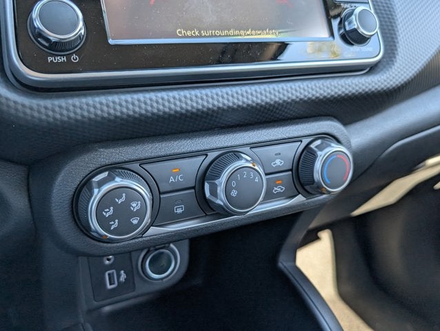 2025 Nissan Kicks Play S