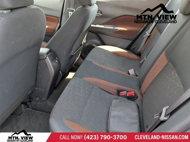 2024 Nissan Kicks SR