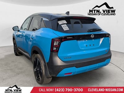 2025 Nissan Kicks SR