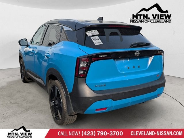 2025 Nissan Kicks SR