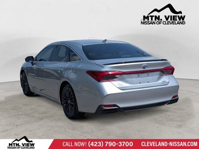 2019 Toyota Avalon Hybrid XSE