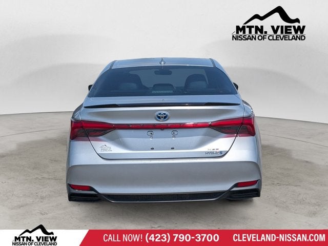 2019 Toyota Avalon Hybrid XSE
