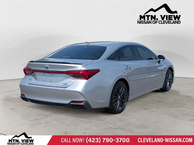 2019 Toyota Avalon Hybrid XSE