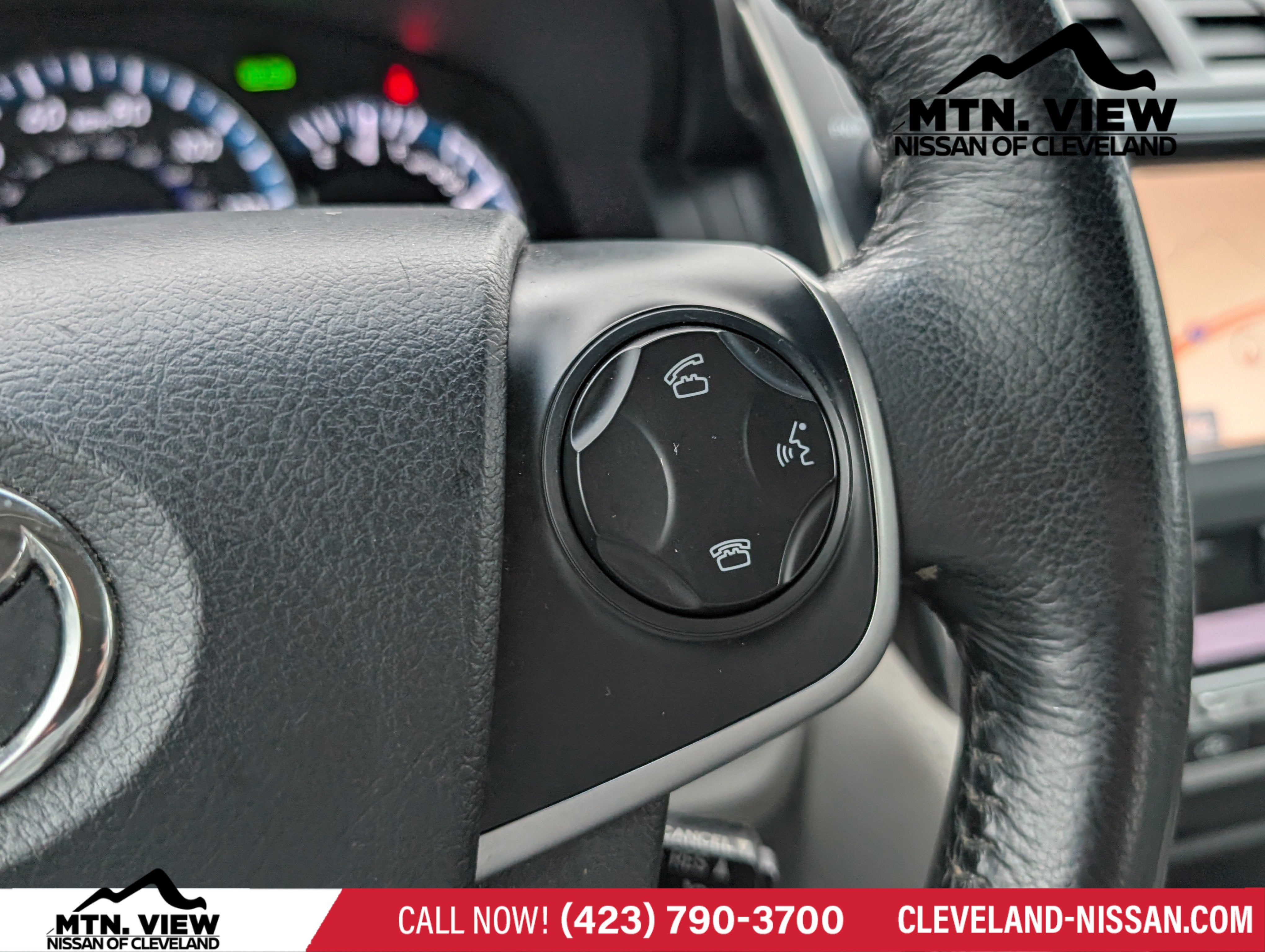 2012 Toyota Camry Hybrid LE