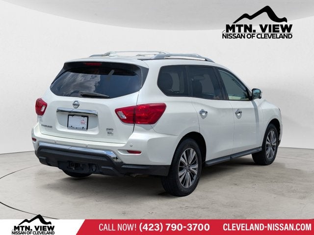2019 Nissan Pathfinder SL