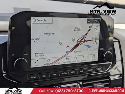 2025 Nissan Pathfinder SL