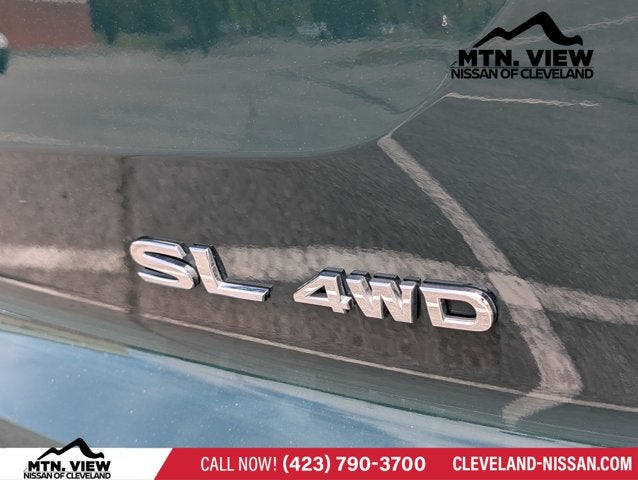 2025 Nissan Pathfinder SL