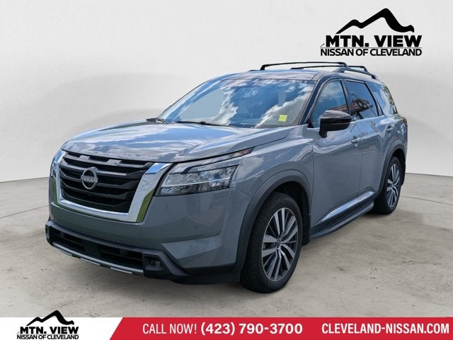 2022 Nissan Pathfinder Platinum