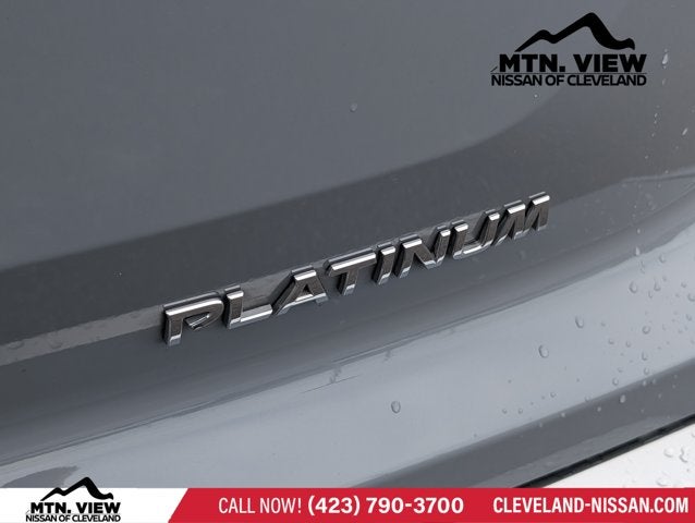 2025 Nissan Pathfinder Platinum