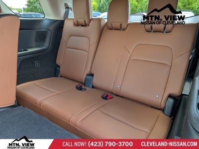 2024 Nissan Pathfinder Platinum
