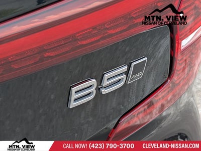 2024 Volvo S60 Core Dark Theme