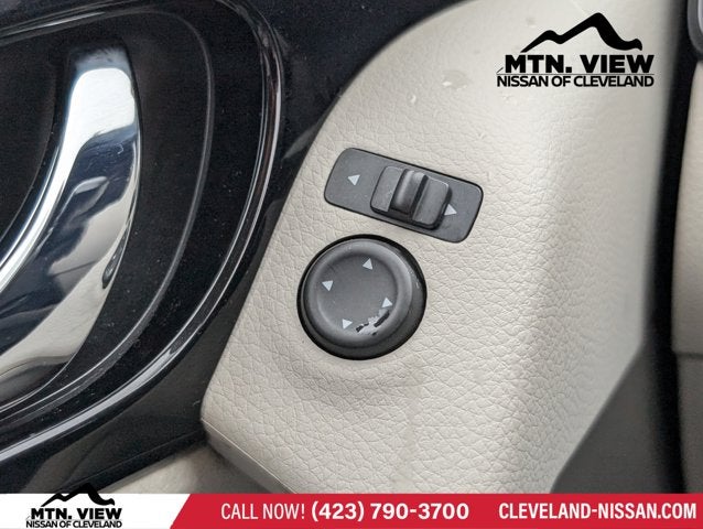 2018 Nissan Rogue Sport SV