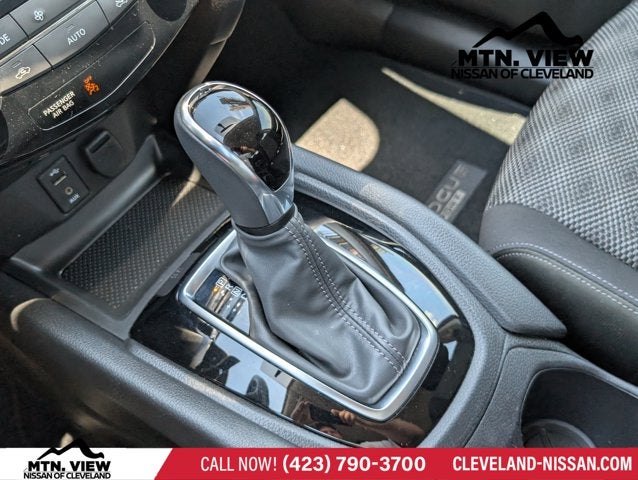 2018 Nissan Rogue Sport SV