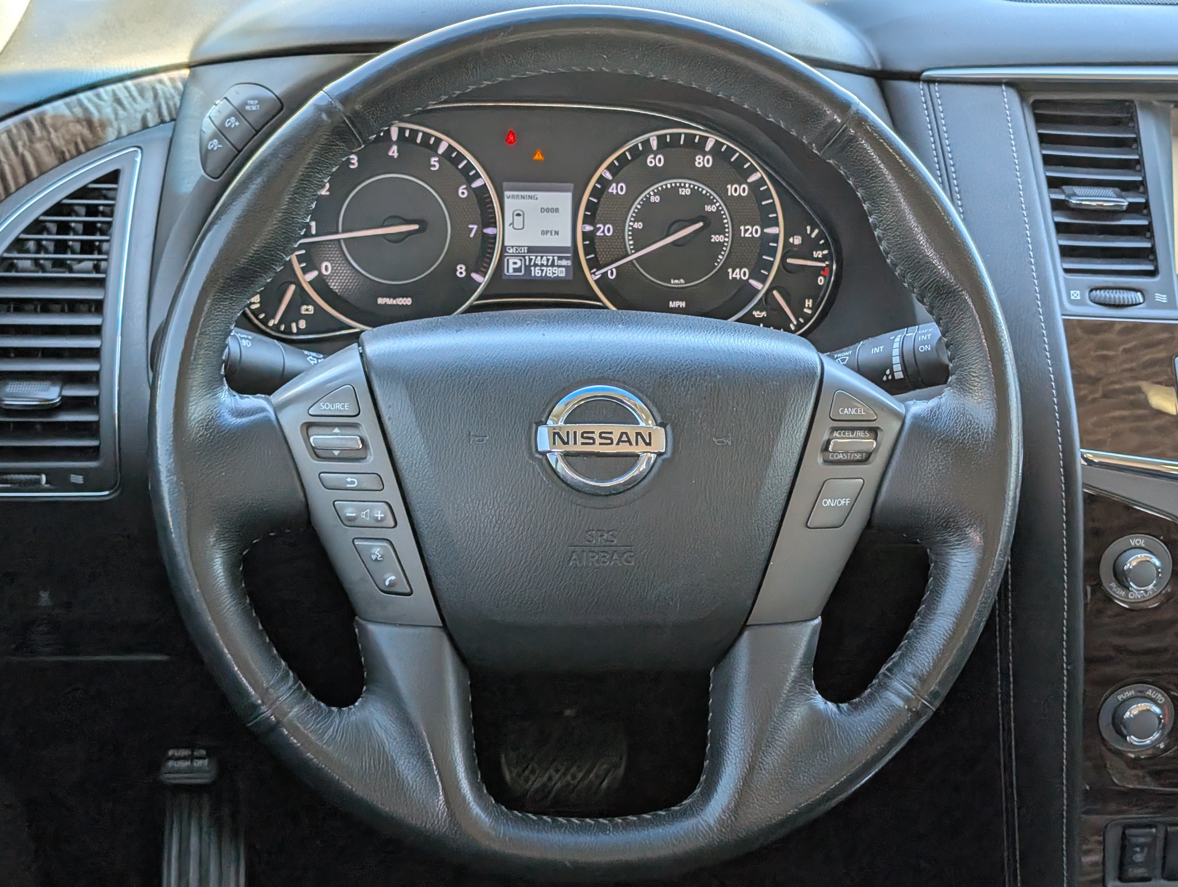 2017 Nissan Armada SV