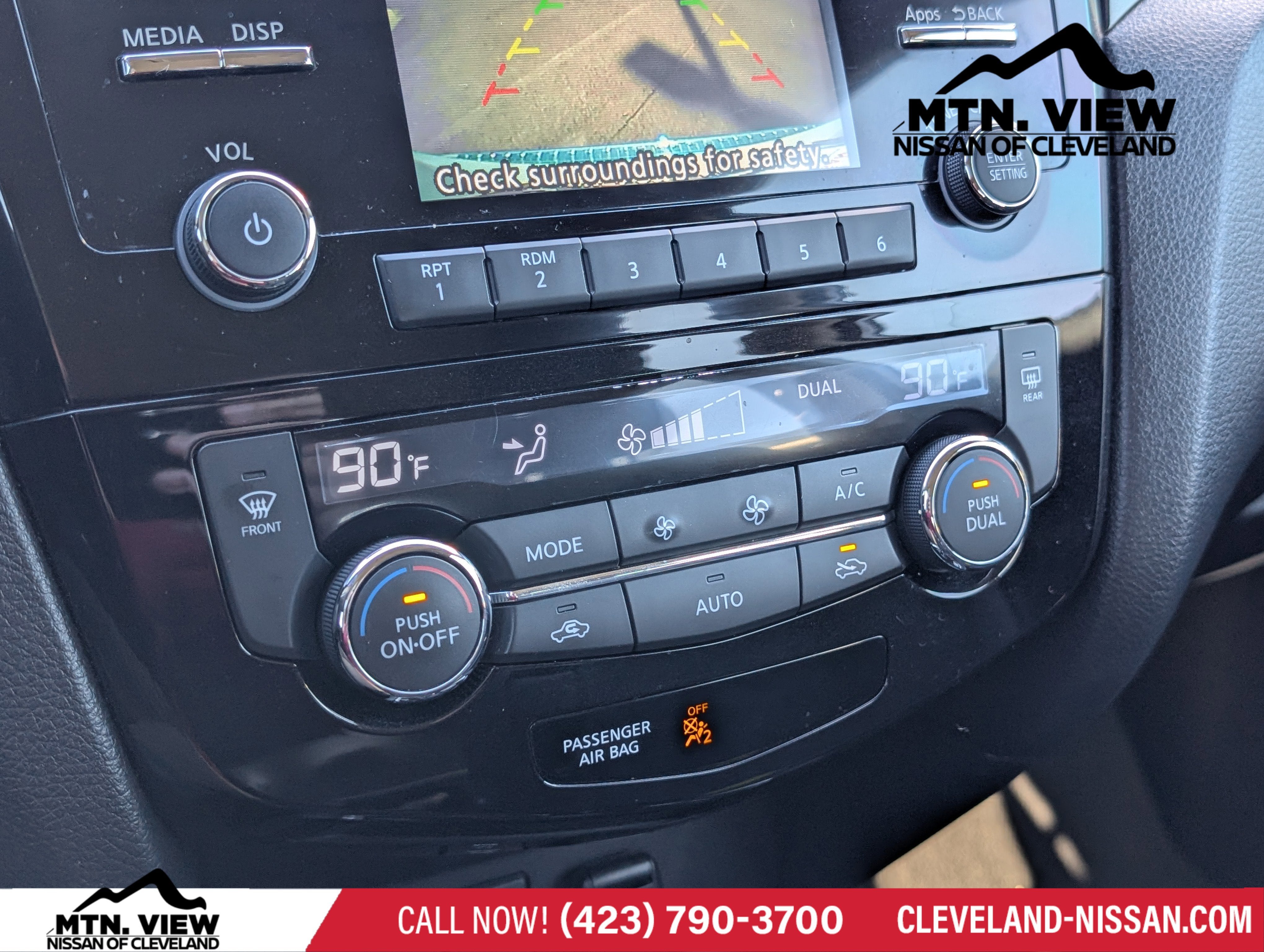 2015 Nissan Rogue SV