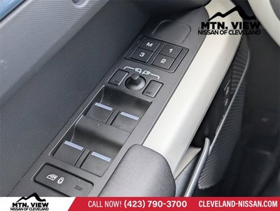 2024 Land Rover Defender S