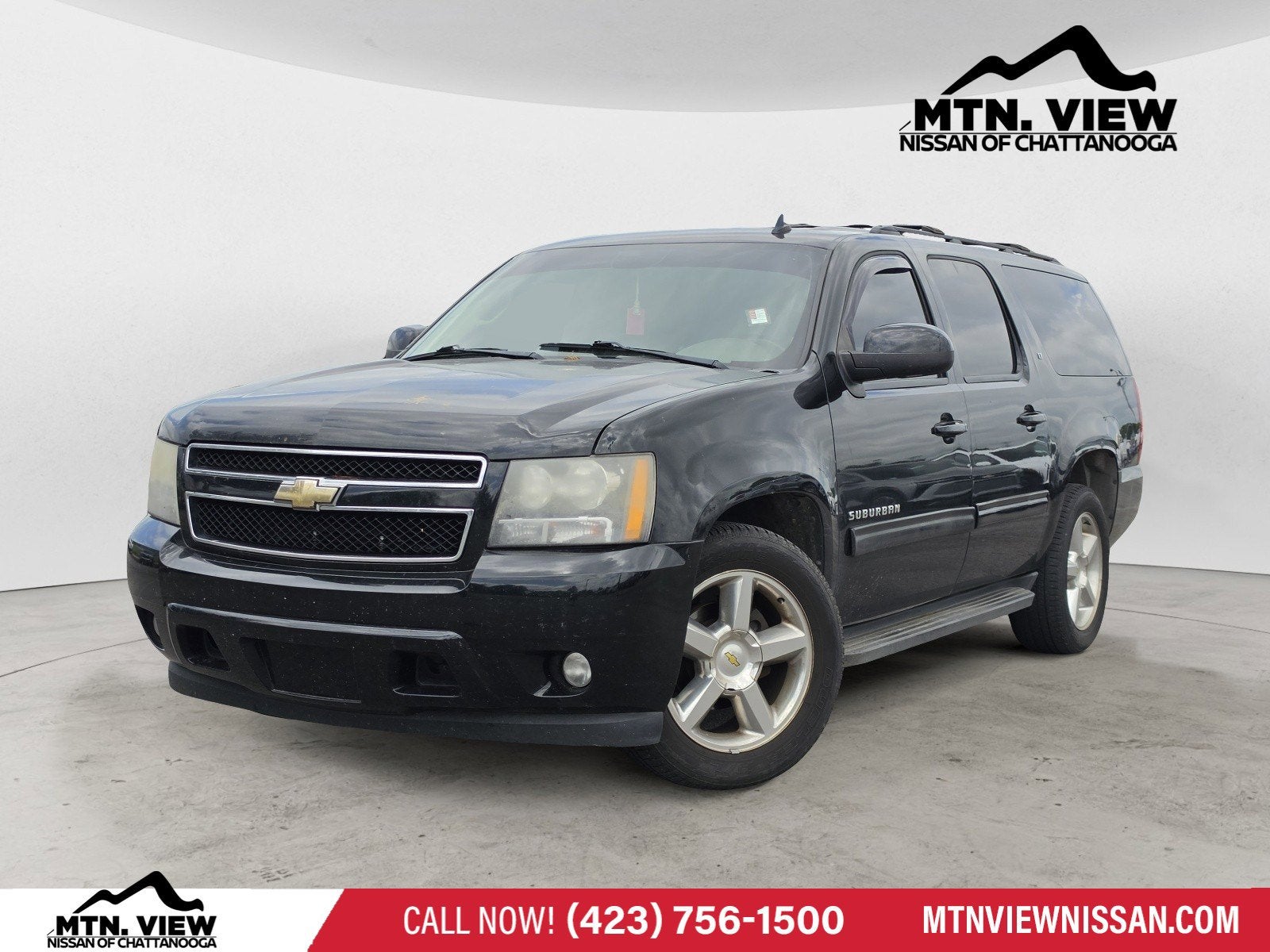 2011 Chevrolet Suburban 2WD 1500 LT's photo