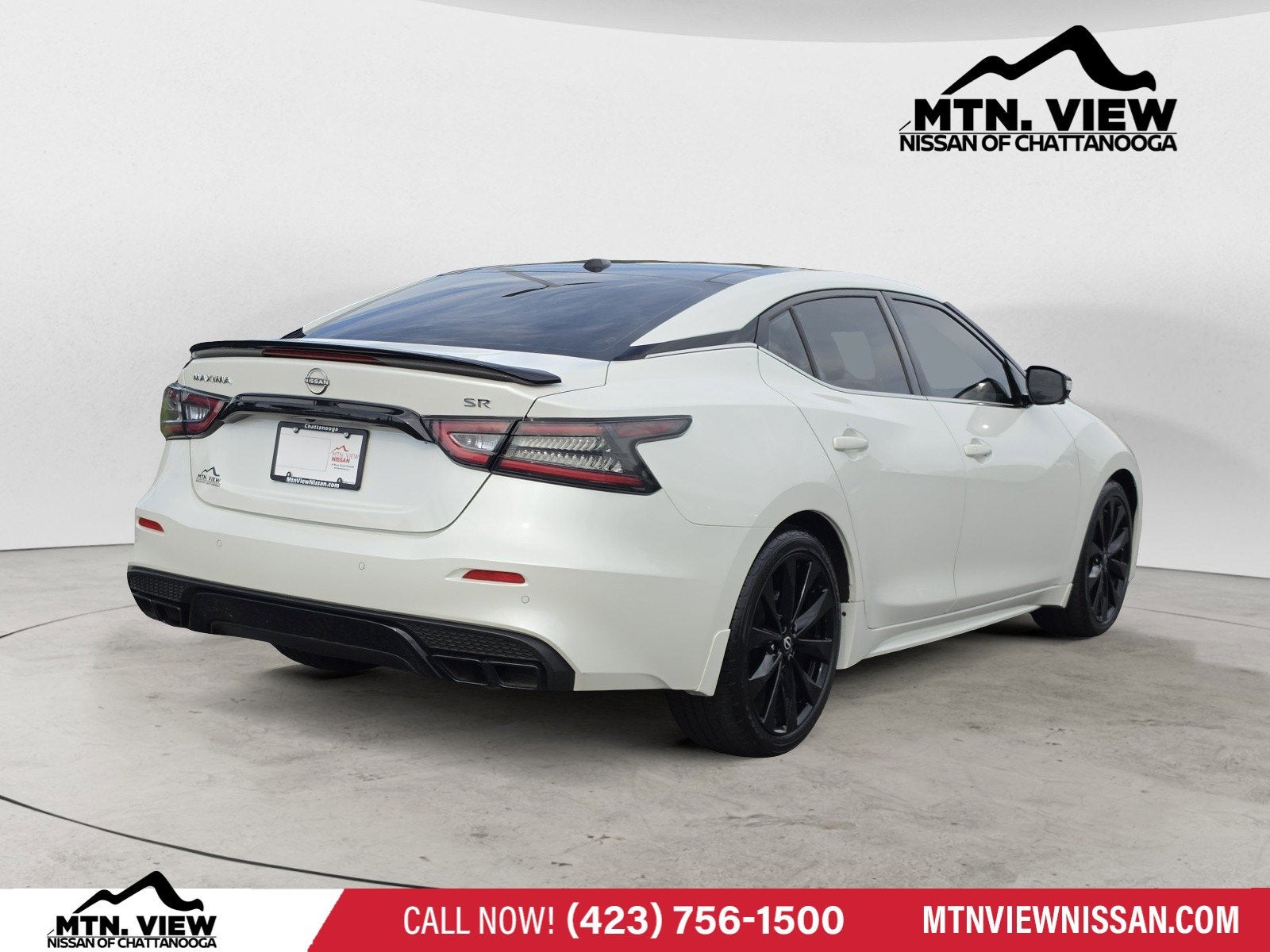 2023 Nissan Maxima SR
