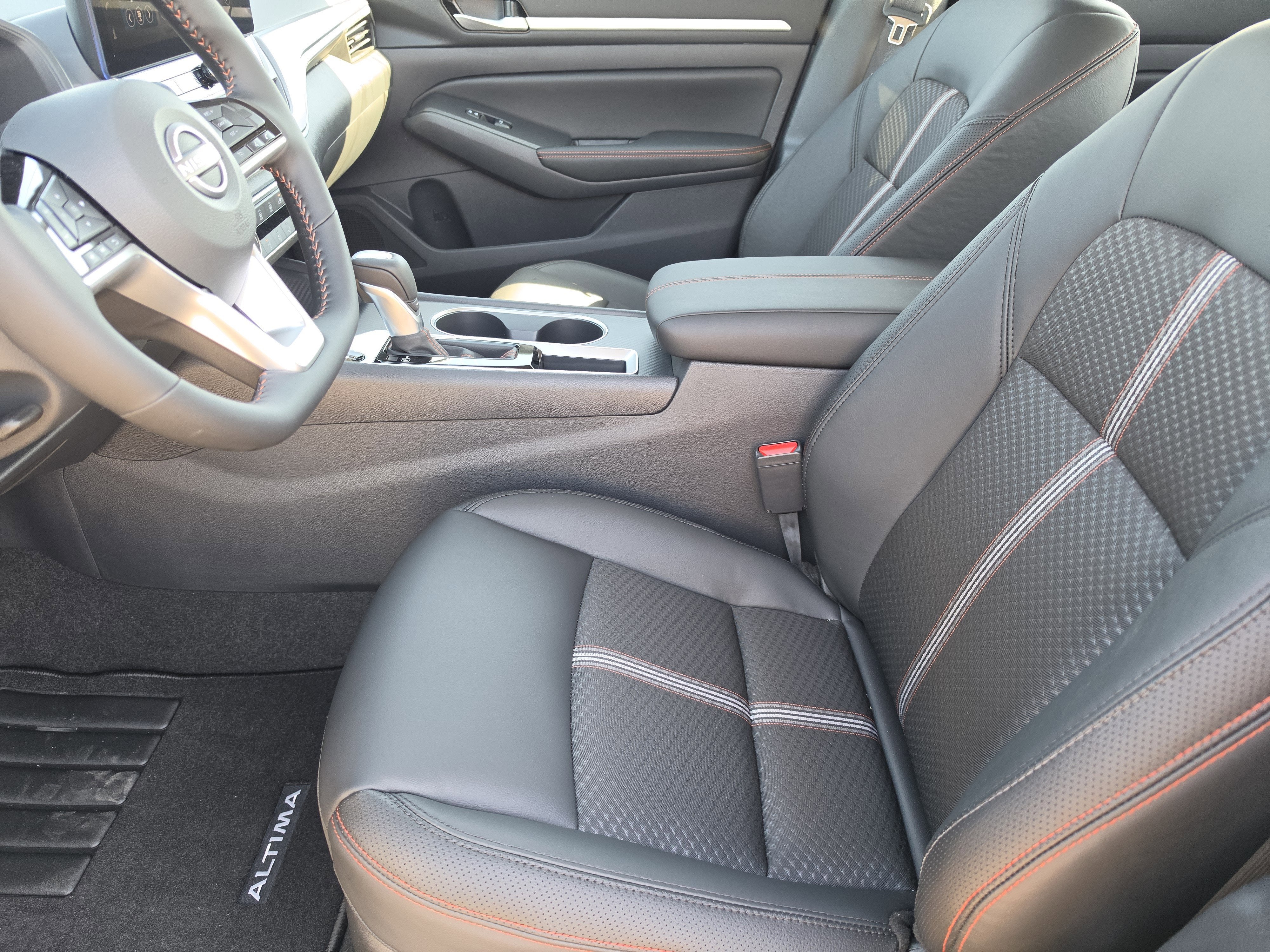 2026 Nissan Altima SR