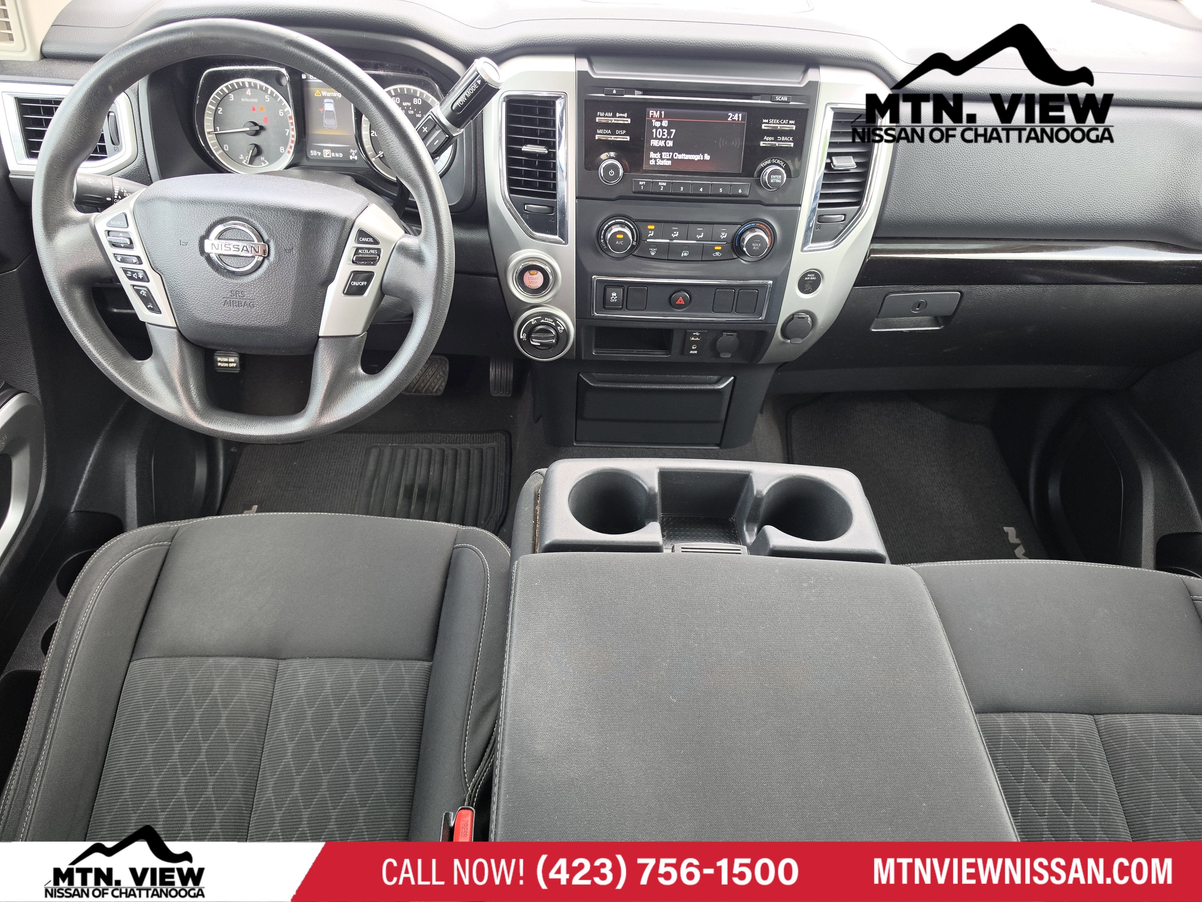 2017 Nissan Titan SV