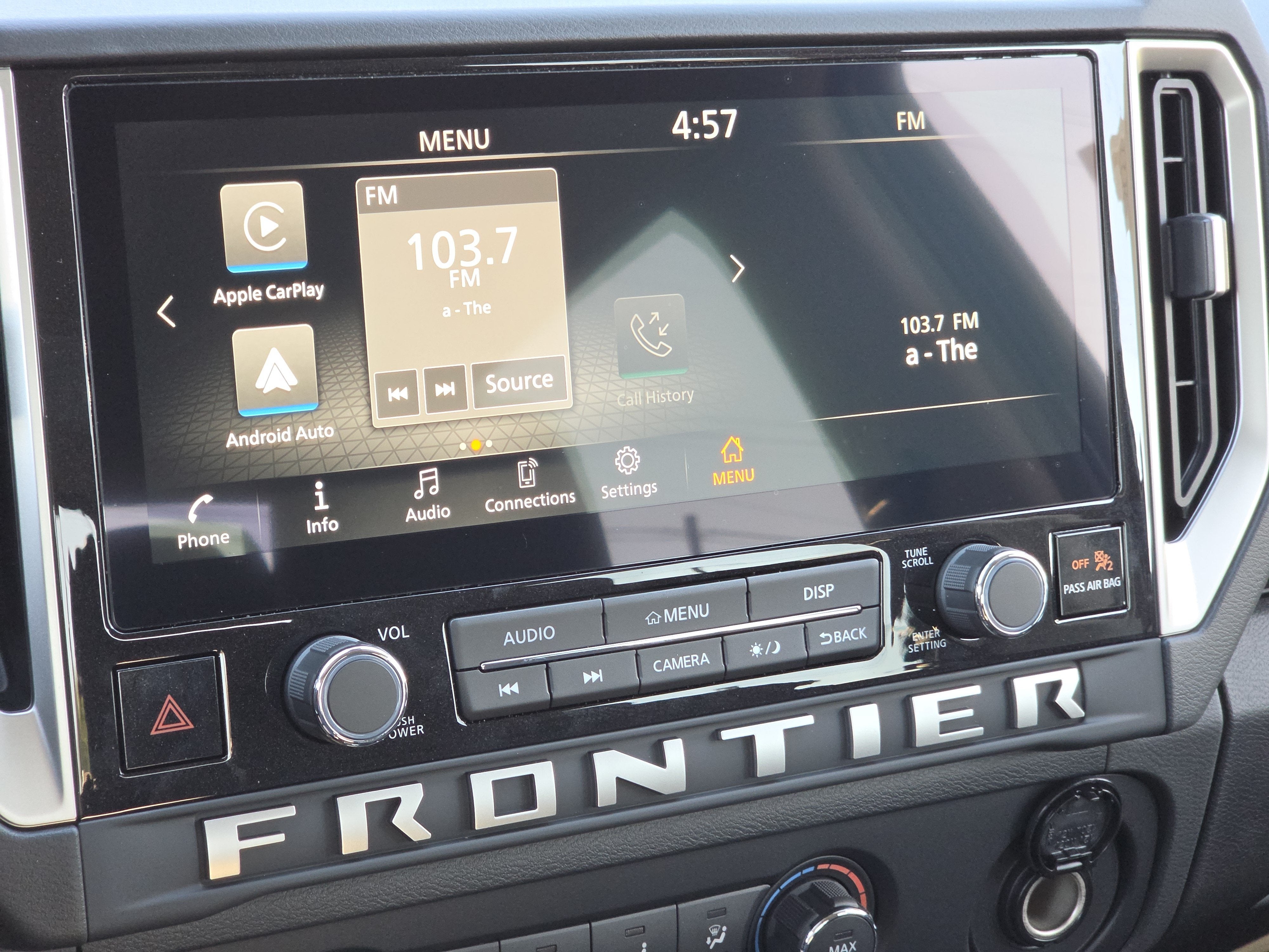 2027 Nissan Frontier SV