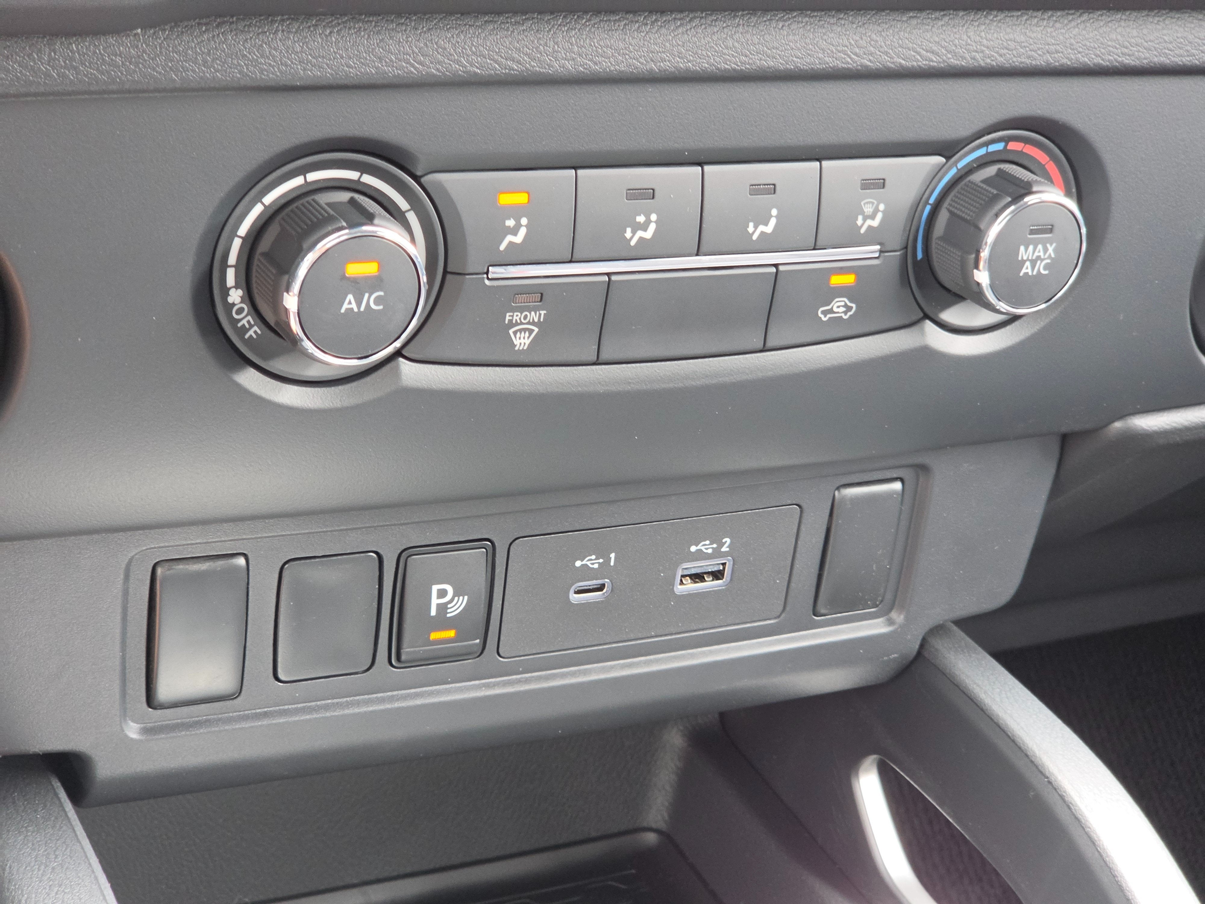 2026 Nissan Frontier SV