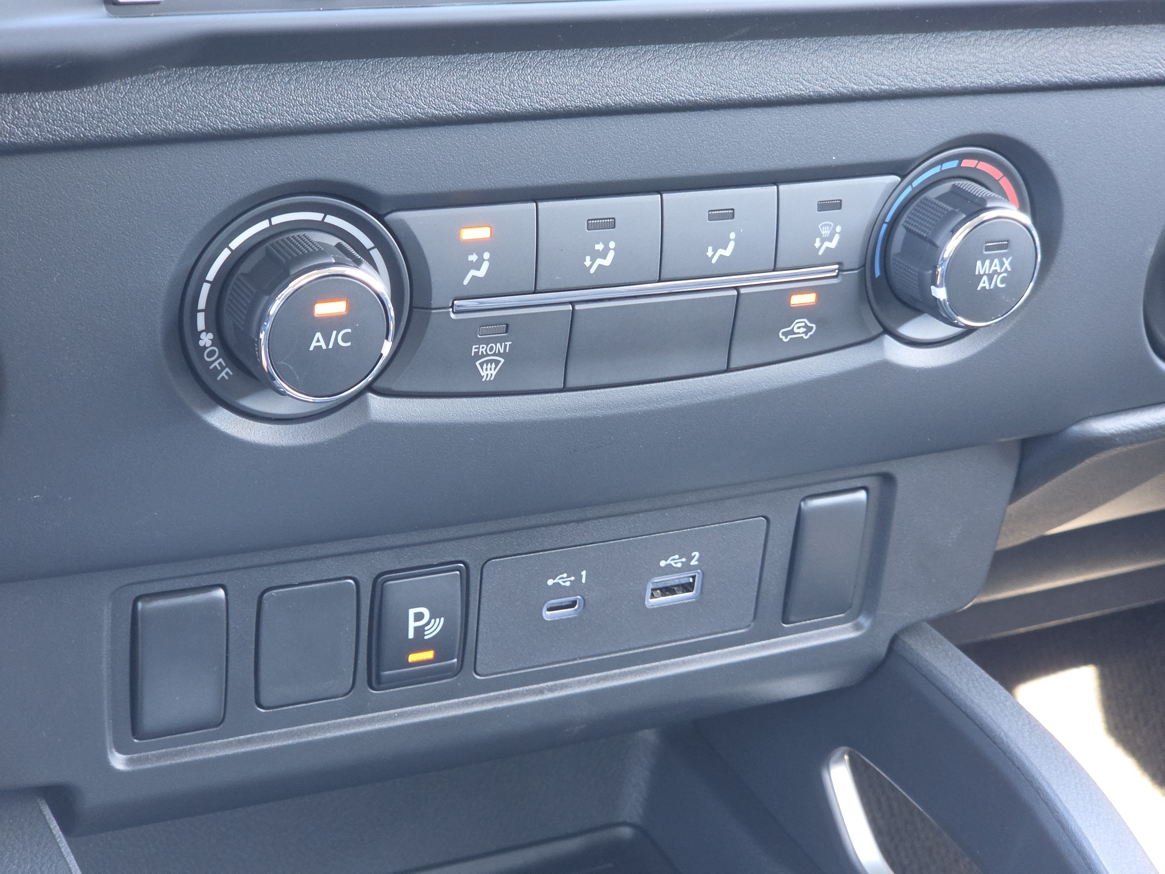 2027 Nissan Frontier SV
