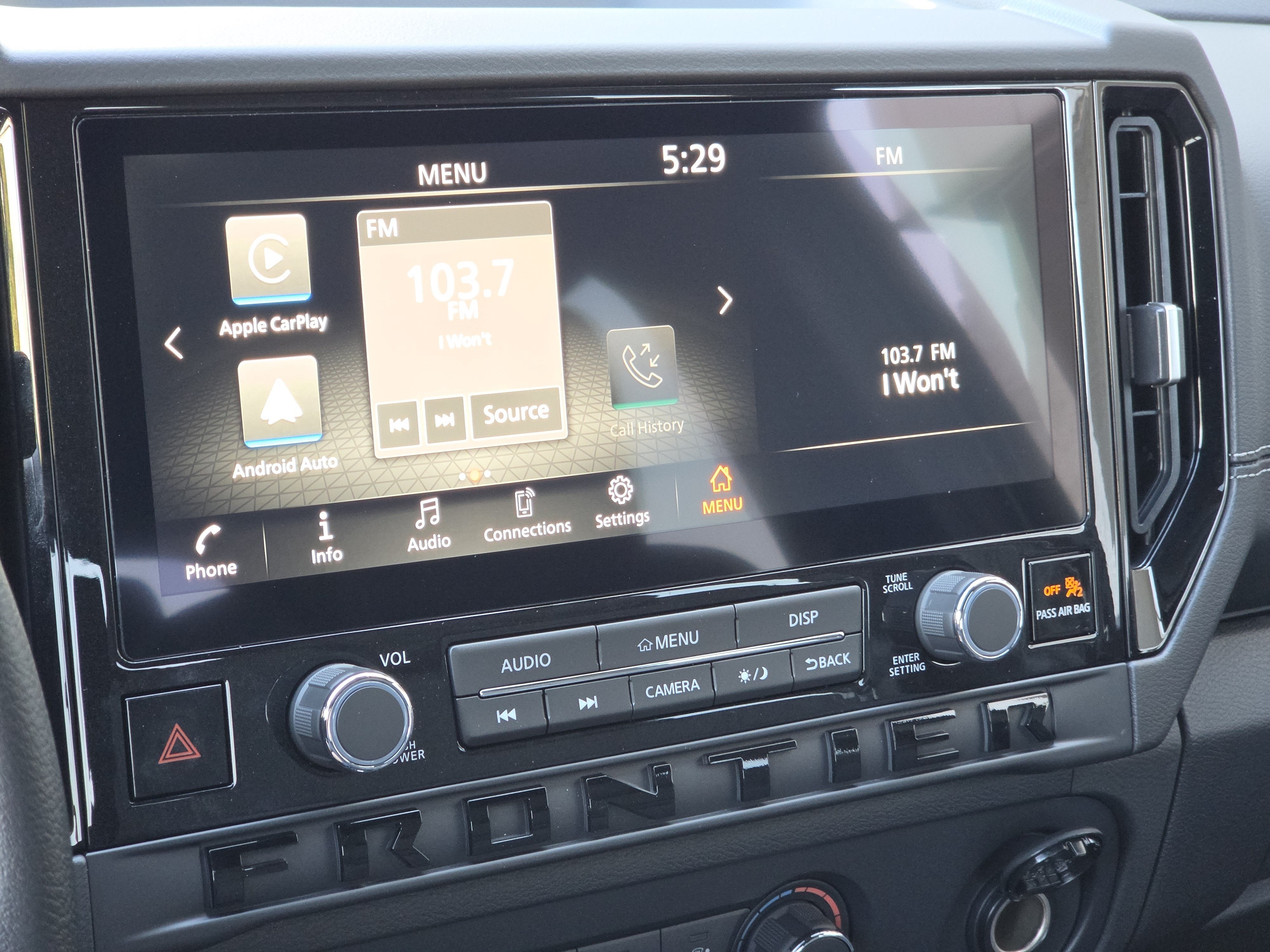 2027 Nissan Frontier SV