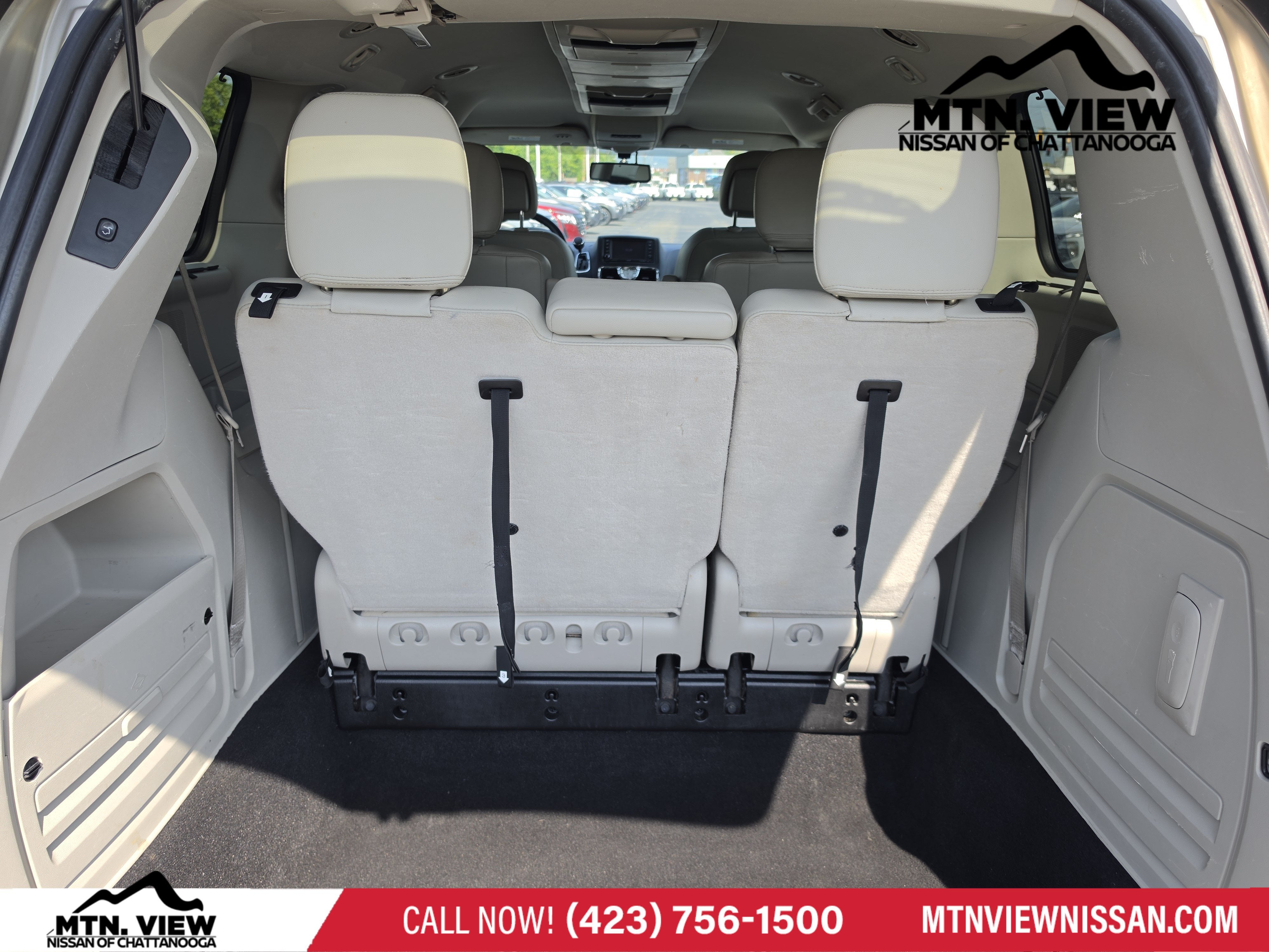 2013 Chrysler Town & Country Touring-L