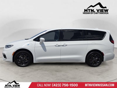 2022 Chrysler Pacifica Hybrid Limited
