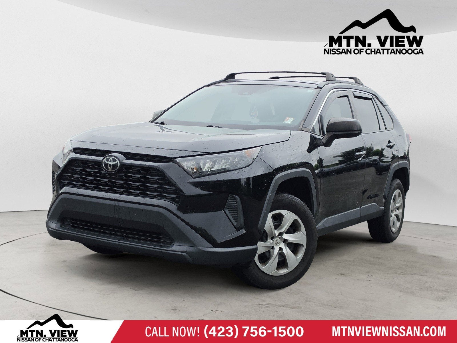 2021 Toyota RAV4 LE FWD's photo