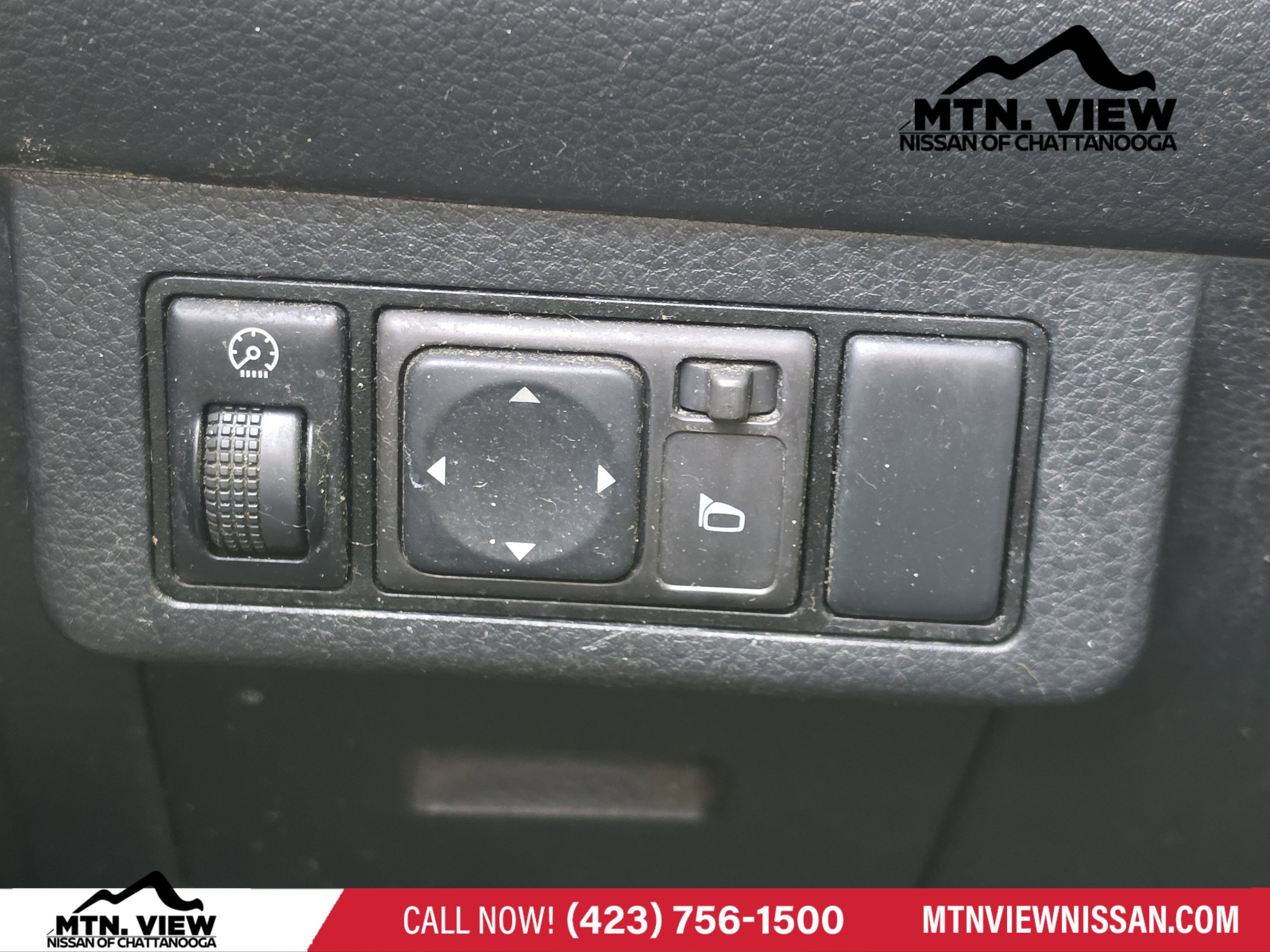 2010 Nissan Versa 1.8 S