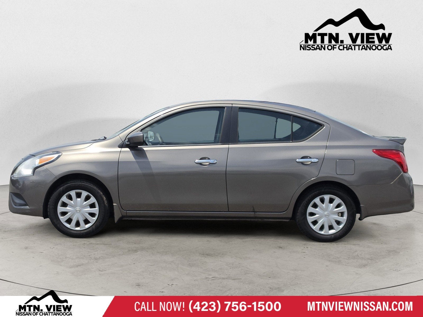 2016 Nissan Versa SV