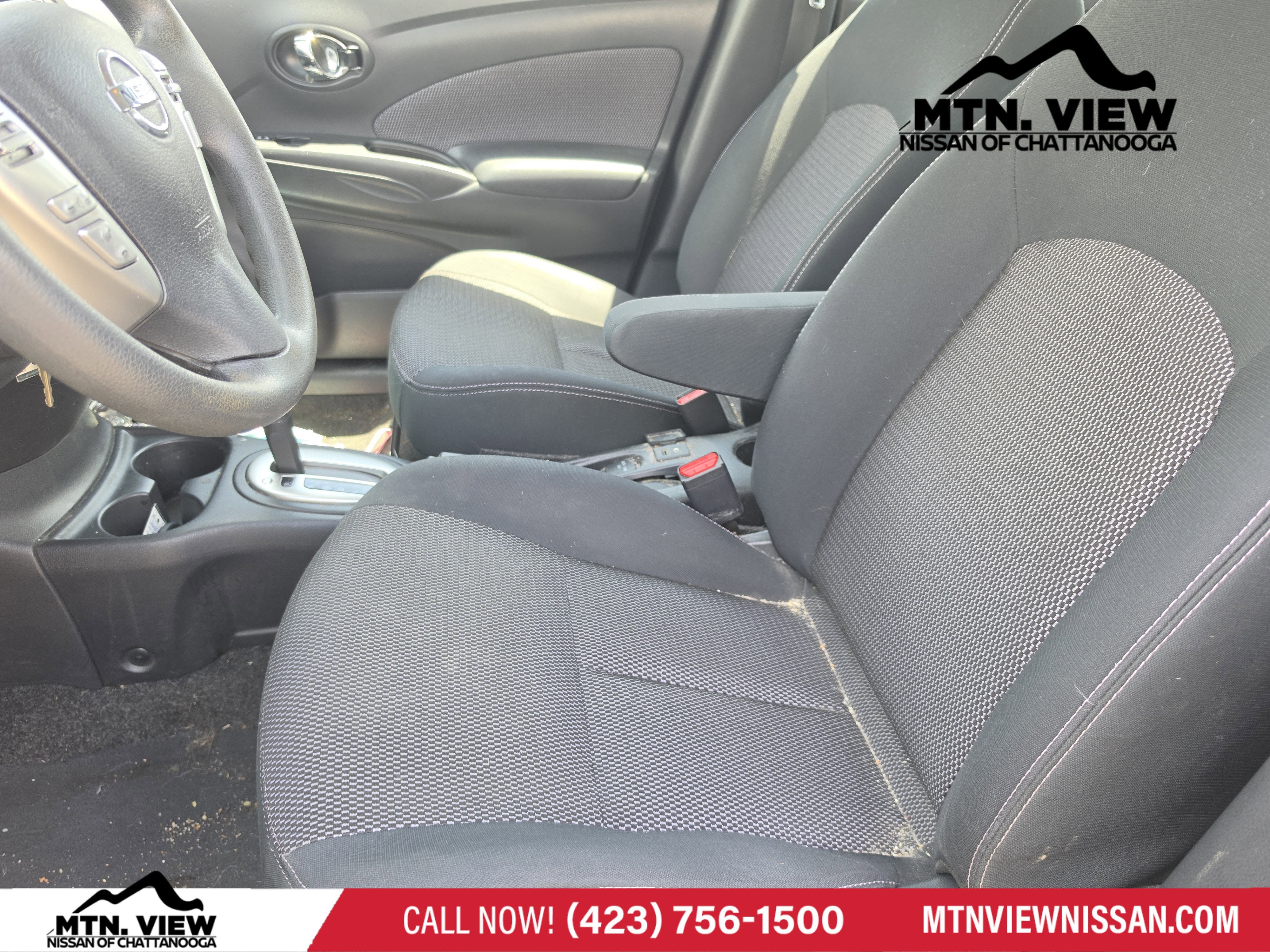 2016 Nissan Versa SV