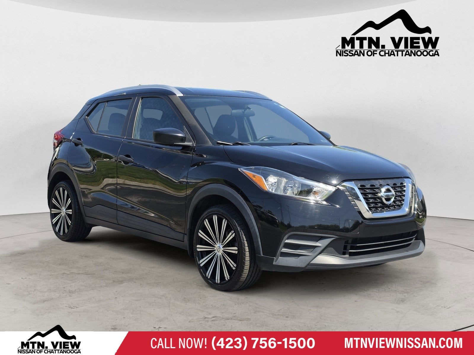 2019 Nissan Kicks S