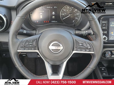 2022 Nissan Kicks SR