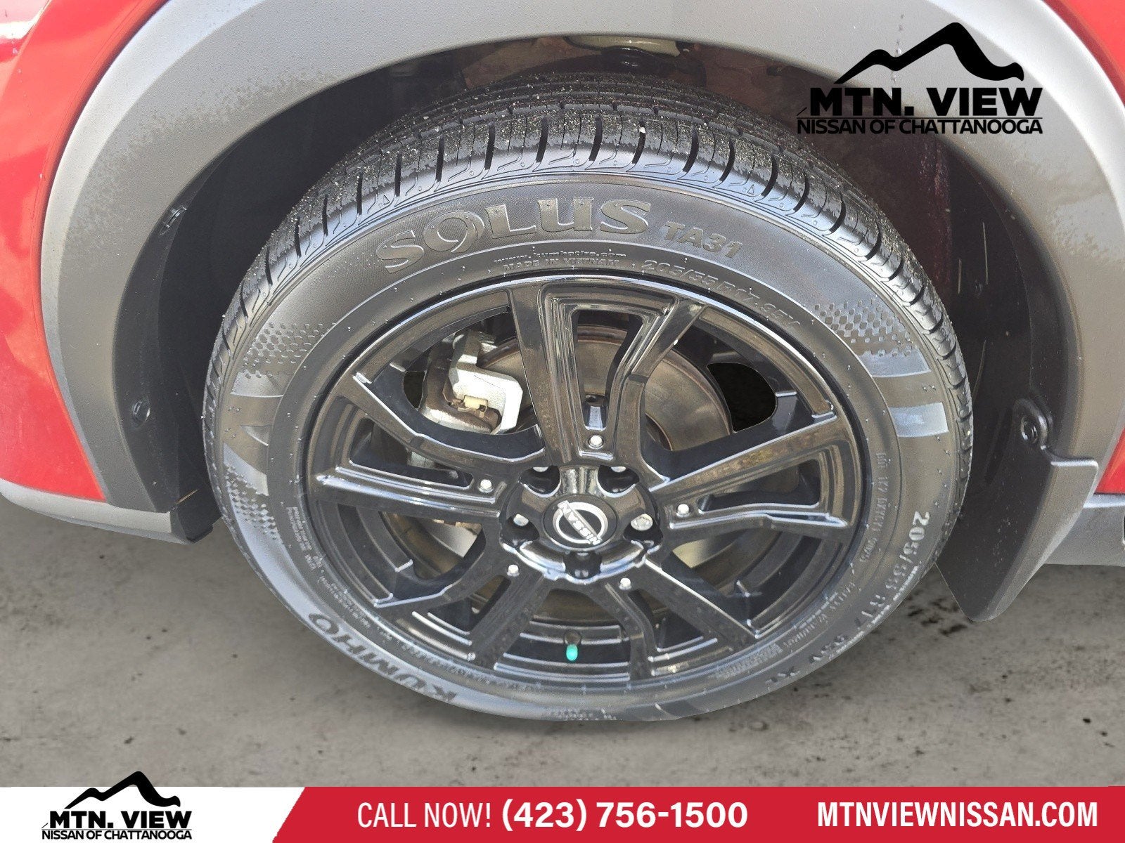 2022 Nissan Kicks SR