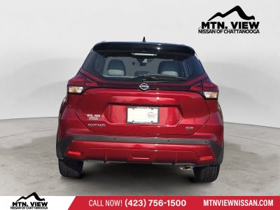 2022 Nissan Kicks SR