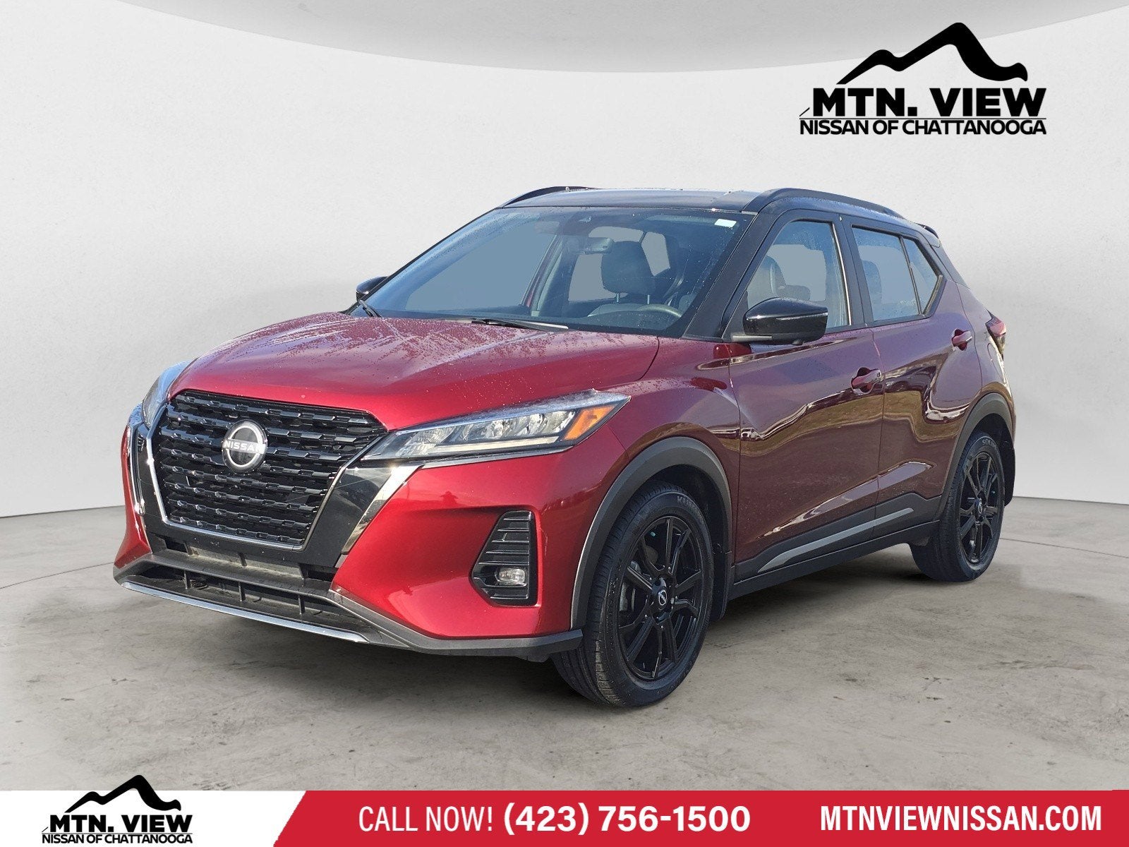 2022 Nissan Kicks SR