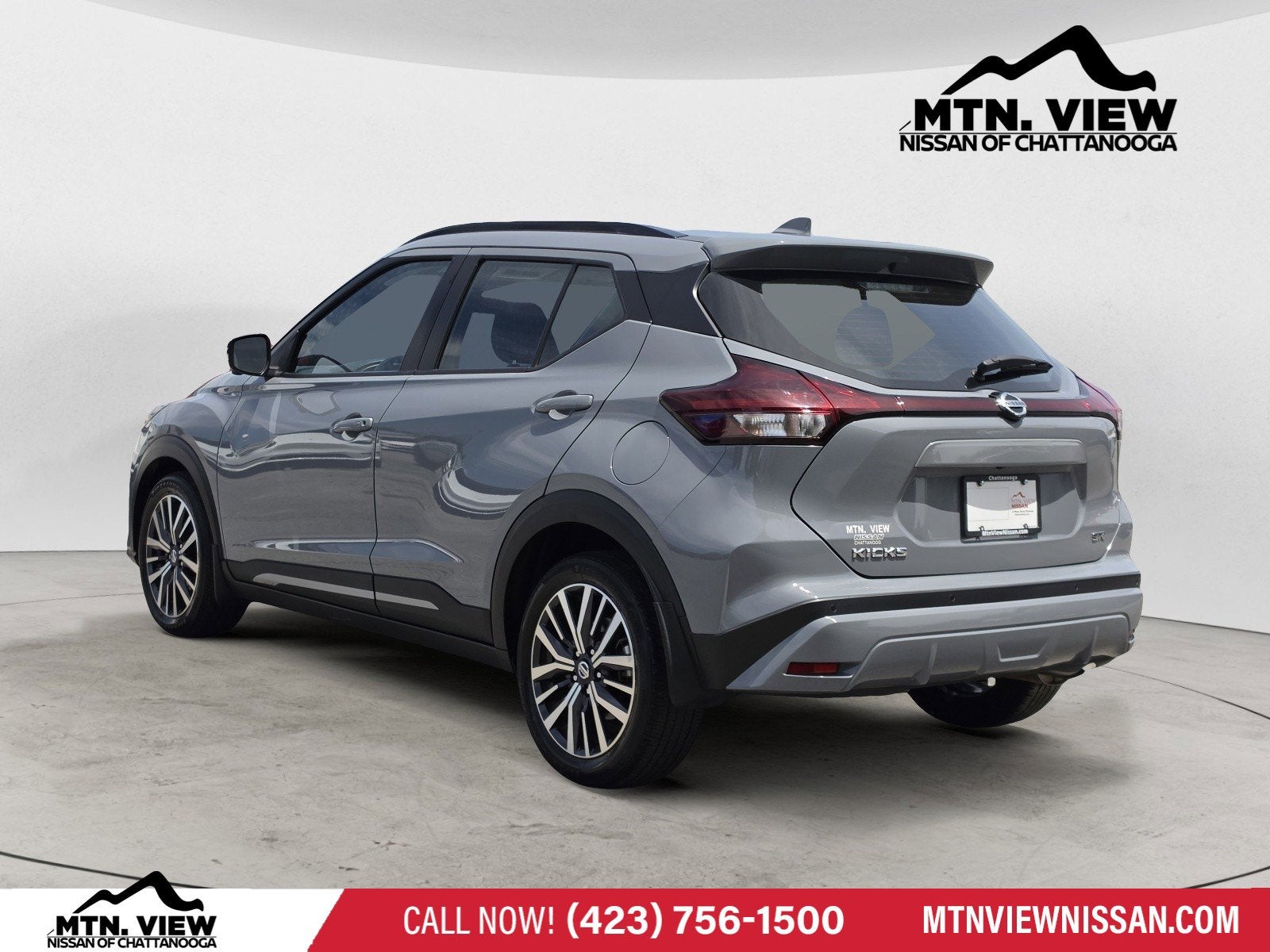 2021 Nissan Kicks SR