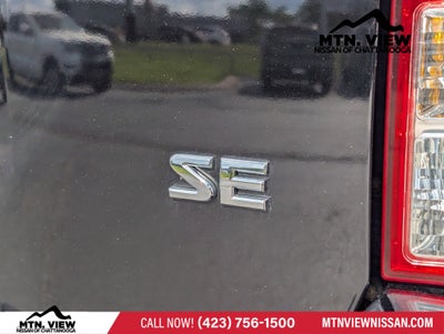 2005 Nissan Pathfinder SE