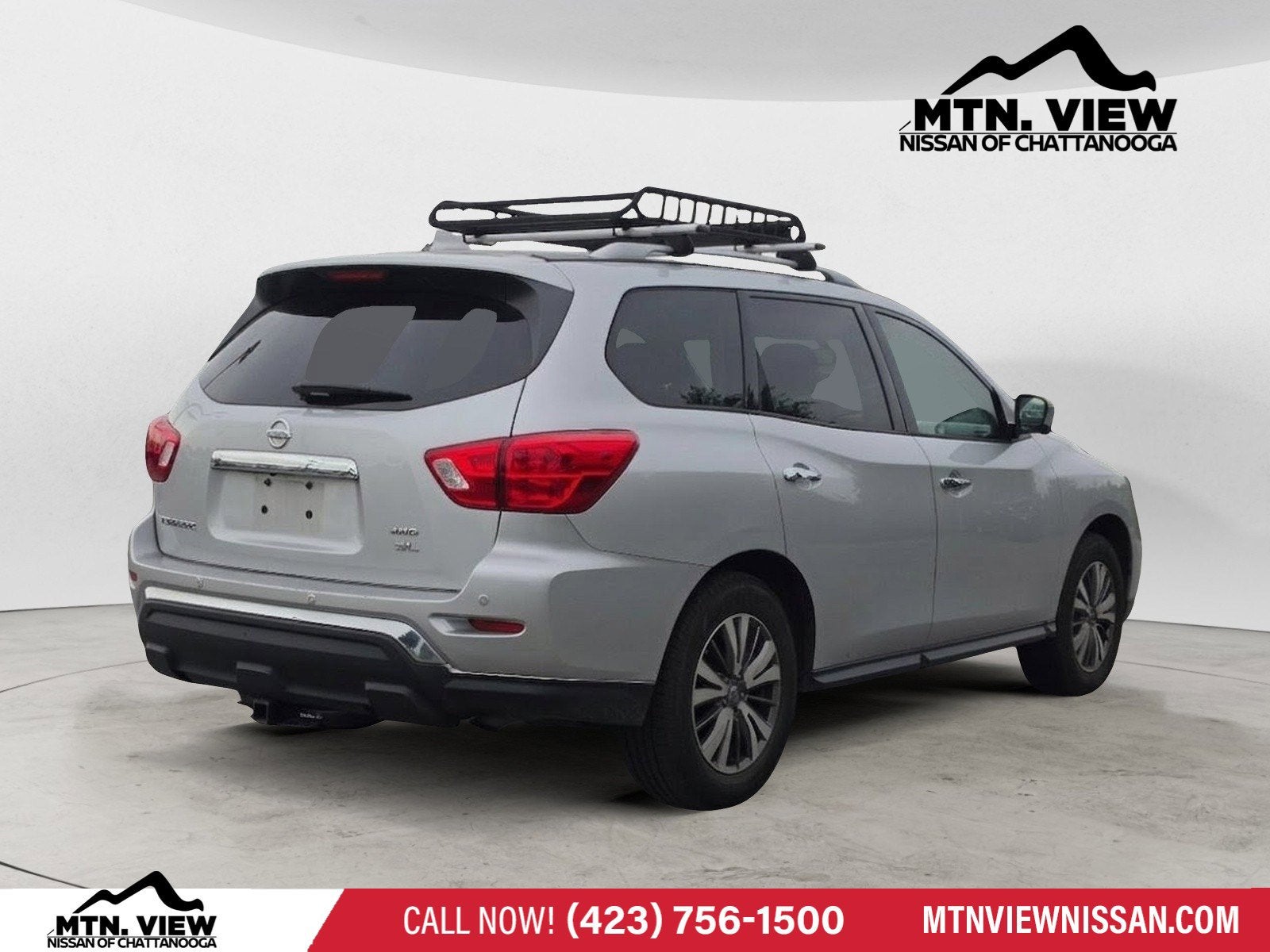 2020 Nissan Pathfinder SL