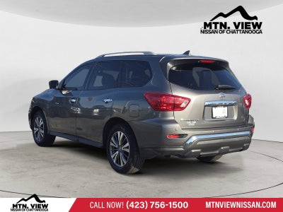 2020 Nissan Pathfinder SL