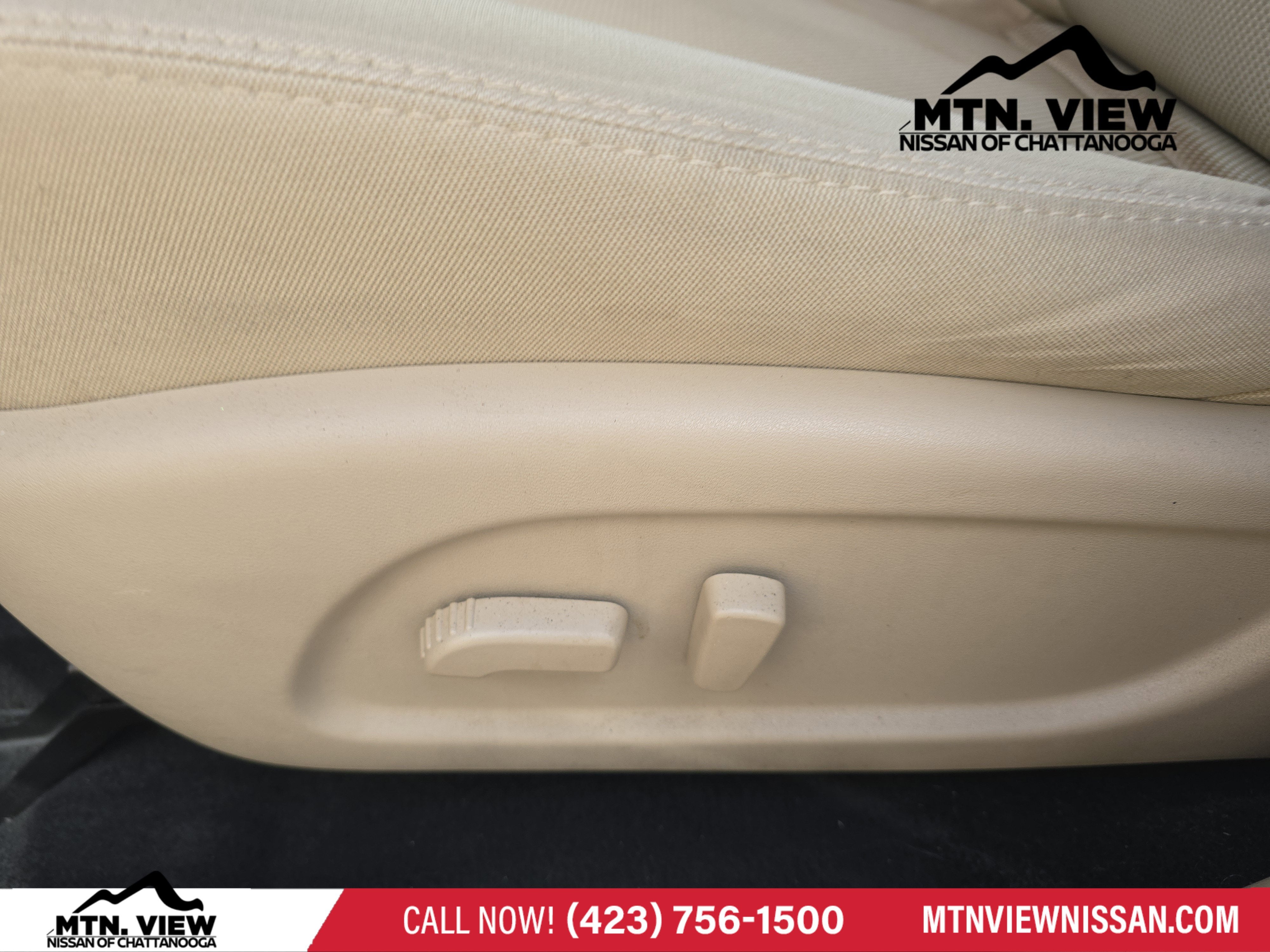 2018 Nissan Pathfinder SV