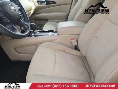 2018 Nissan Pathfinder SV