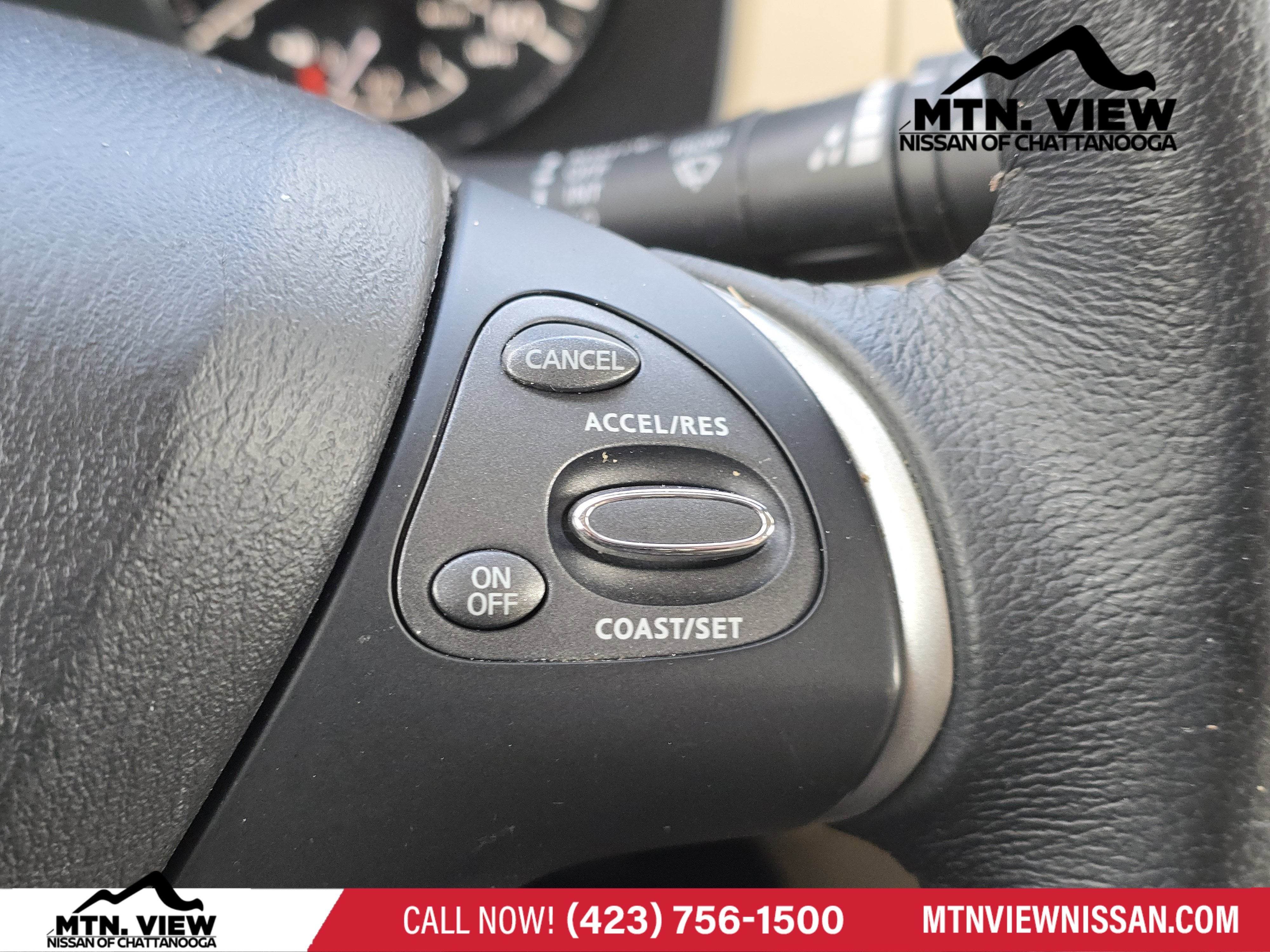 2018 Nissan Pathfinder SV