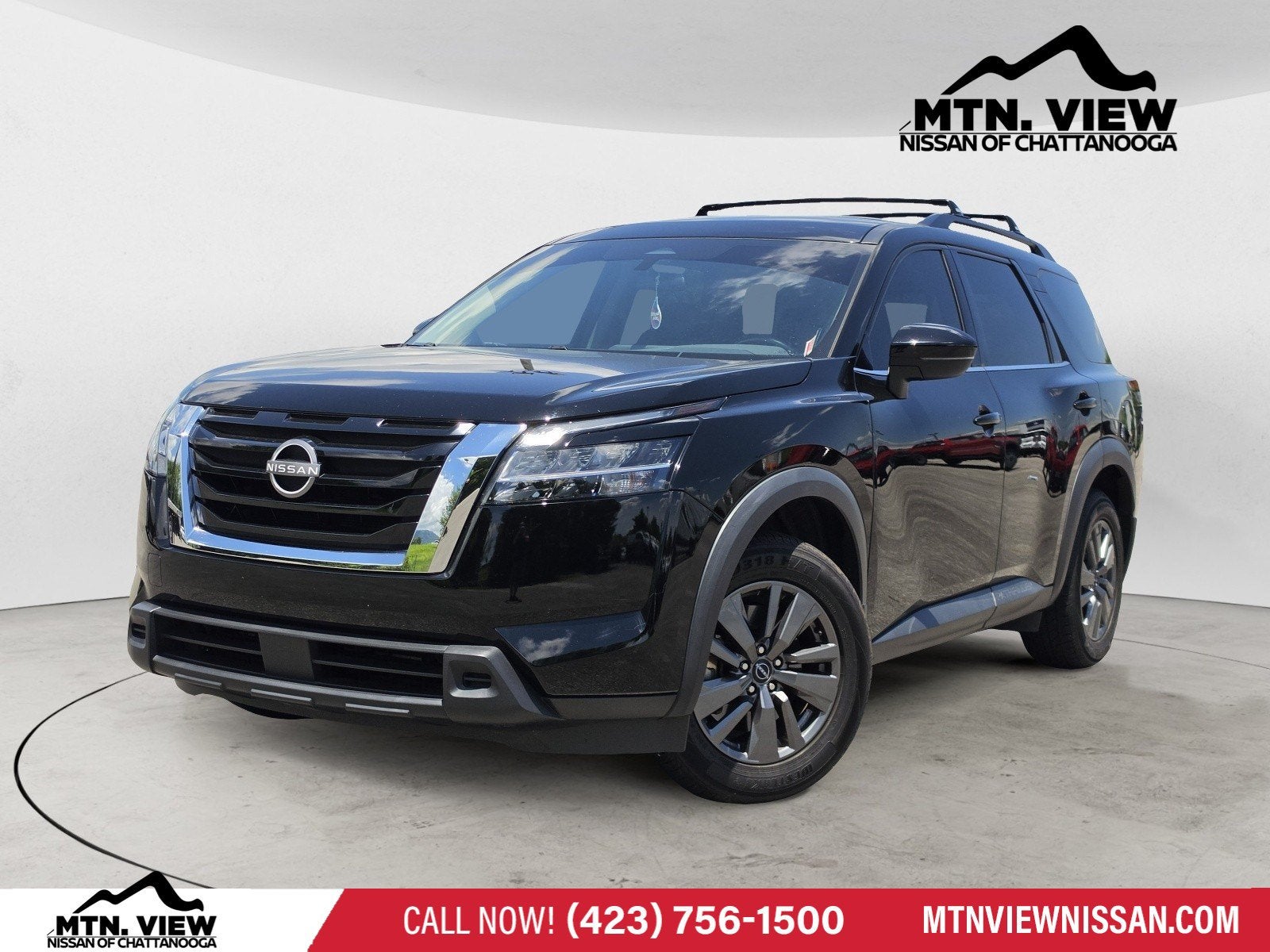 2022 Nissan Pathfinder SV