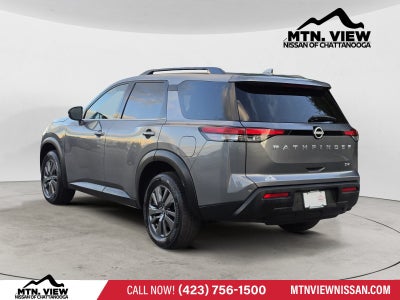 2024 Nissan Pathfinder SV