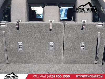 2025 Nissan Pathfinder SV